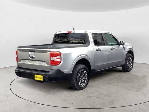 Used 2023 Ford Maverick XLT FWD image 5