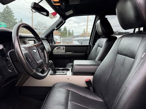 Used 2015 Ford Expedition EL XLT w/ Equipment Group 202A image 20