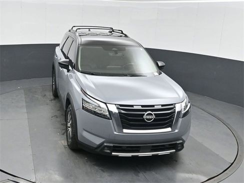 Used 2023 Nissan Pathfinder SL w/ Lighting Package (N92) image 38