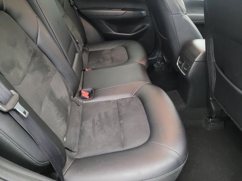 Used 2018 MAZDA CX-5 Touring w/ Preferred Equipment Package FWD image 19