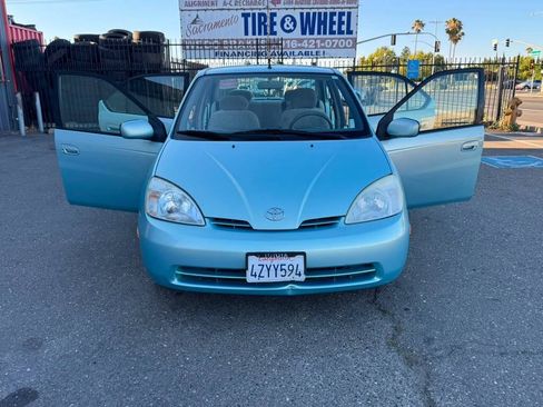 Used 2002 Toyota Prius FWD image 3