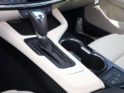 Used 2026 Cadillac CT4 Luxury w/ Sun And Sound Package RWD image 29