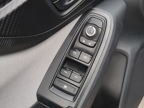 Used 2021 Subaru Crosstrek 2.0i Premium w/ Moonroof Package image 16