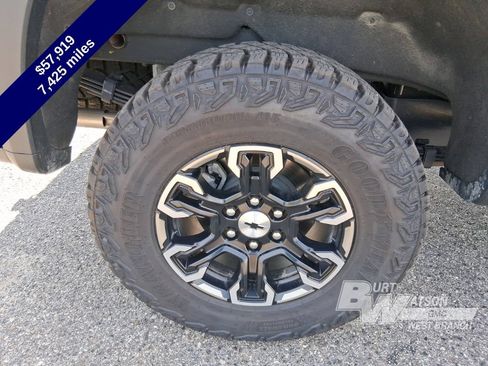 Used 2025 Chevrolet Silverado 1500 ZR2 w/ Technology Package AWD/4WD image 19
