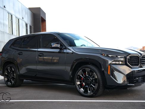 Used 2024 BMW XM image 21