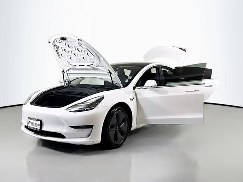 Used 2019 Tesla Model 3 Standard Range RWD image 27
