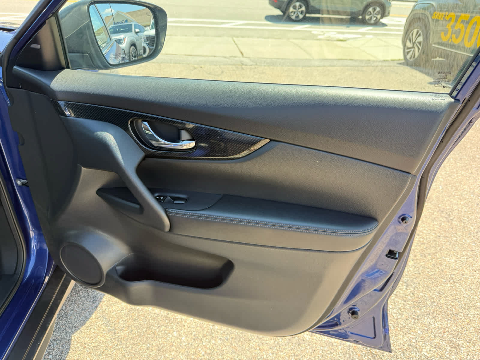 Used 2020 Nissan Rogue SL AWD/4WD image 9