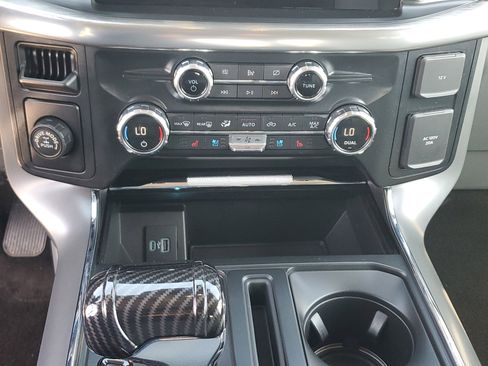 Used 2021 Ford F150 Lariat image 22