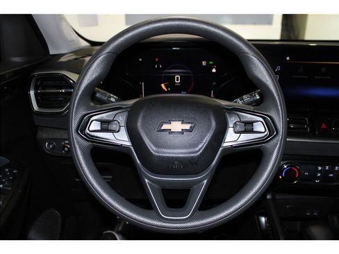 Used 2025 Chevrolet TrailBlazer LT image 25