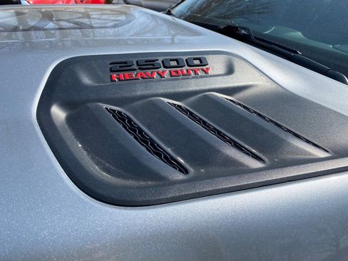 Used 2024 RAM 2500 Laramie w/ Night Edition image 41