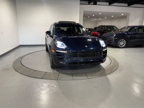 Used 2017 Porsche Macan GTS AWD/4WD image 6
