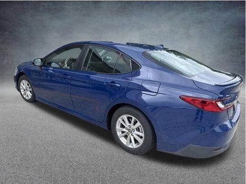 Used 2025 Toyota Camry LE FWD image 3