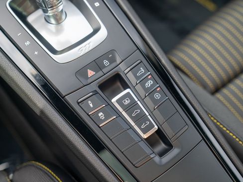 Certified 2019 Porsche 911 Carrera T RWD image 21
