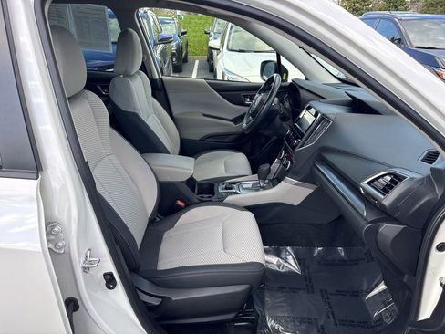 Certified 2023 Subaru Forester Premium AWD/4WD image 10