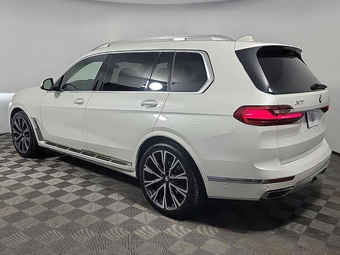 Used 2022 BMW X7 xDrive40i w/ Luxury Seating Package image 12