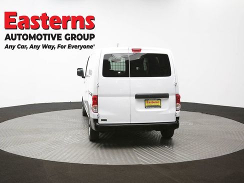 Used 2020 Nissan NV200 S image 64