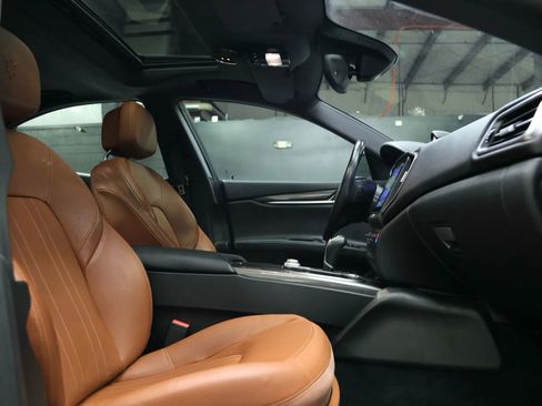 Used 2018 Maserati Ghibli image 29