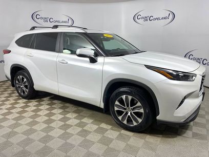 Used 2023 Toyota Highlander XLE