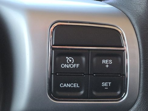 Used 2018 Jeep Wrangler Unlimited Sport image 4