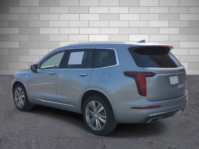 Certified 2024 Cadillac XT6 Premium Luxury w/ LPO, Premium Carpet Package FWD image 3