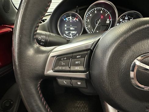 Used 2019 MAZDA MX-5 Miata RF Grand Touring RWD image 8