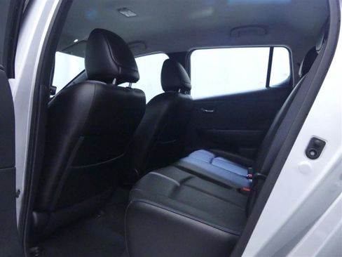 Used 2018 Nissan Leaf SL w/ SL Technology Package FWD image 21