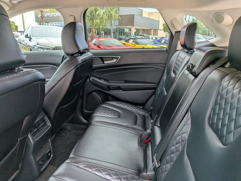 Used 2024 Ford Edge Titanium AWD/4WD image 15