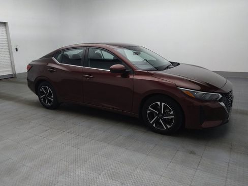 Used 2024 Nissan Sentra SV FWD image 11