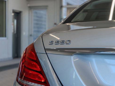 Used 2015 Mercedes-Benz S 550 Sedan image 22