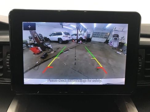 Used 2022 Ford Explorer 4WD image 19