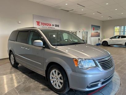Used 2016 Chrysler Town & Country Touring w/ Driver Convenience Group