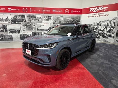 New 2026 Lincoln Aviator Reserve image 8