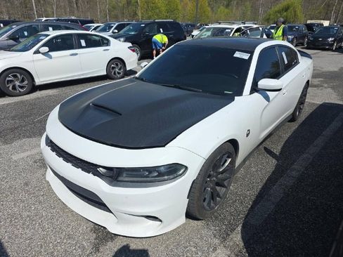 Used 2018 Dodge Charger R/T Scat Pack w/ Dynamics Package RWD image 1