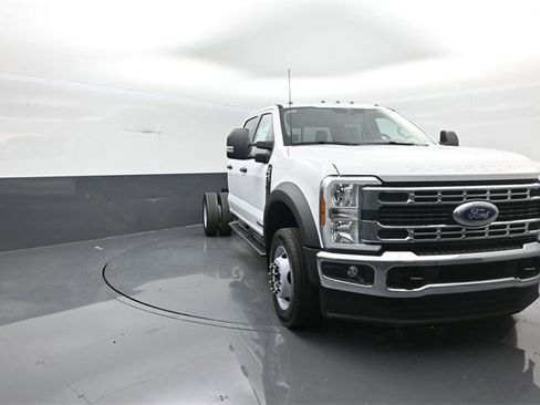 New 2026 Ford F450 XL w/ XL Chrome Package image 1
