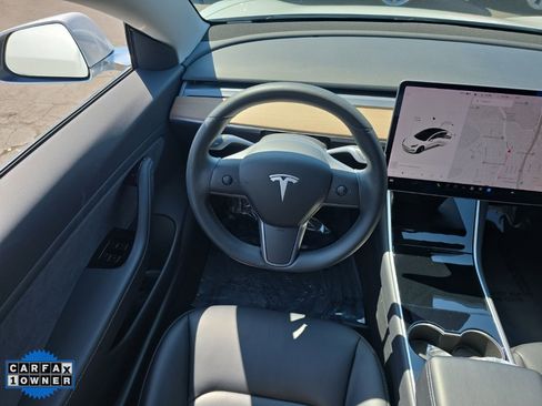 Used 2019 Tesla Model 3 Standard Range Plus image 36
