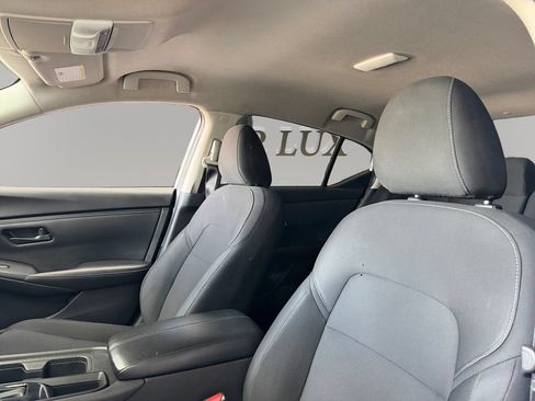 Used 2024 Nissan Sentra S FWD image 9