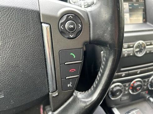 Used 2013 Land Rover LR2 HSE image 37