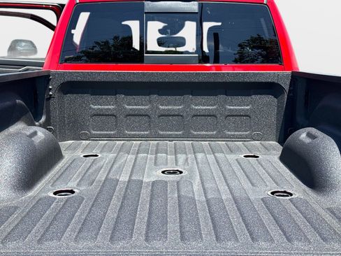 New 2026 RAM 2500 Big Horn AWD/4WD image 12
