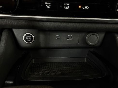 Used 2023 Nissan Rogue S AWD/4WD image 27