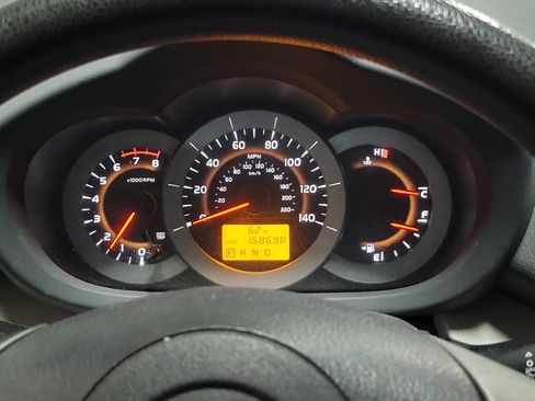 Used 2011 Toyota RAV4 4WD image 25