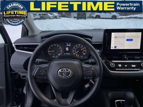 Used 2024 Toyota Corolla LE image 19