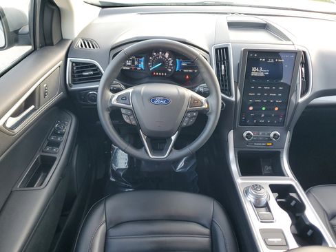 Used 2024 Ford Edge SEL w/ Convenience Package image 20