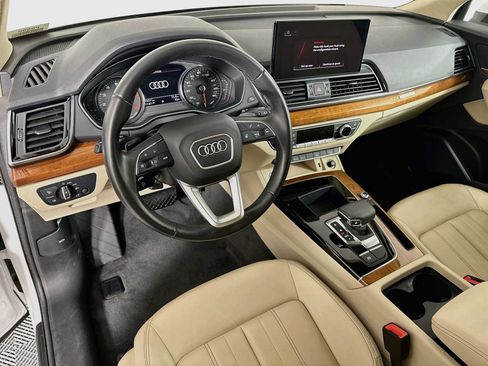 Certified 2023 Audi Q5 2.0T Premium w/ Convenience Package AWD/4WD image 9