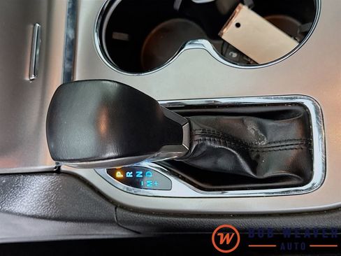 Used 2022 Jeep Grand Cherokee Limited image 17