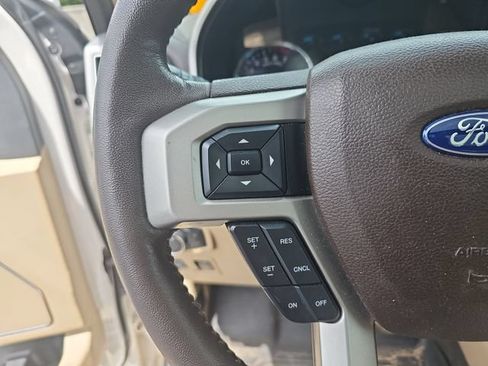Used 2019 Ford F150 Lariat w/ Equipment Group 502A Luxury AWD/4WD image 13