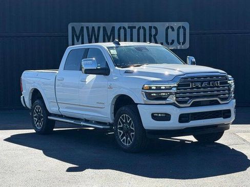 Used 2025 RAM 2500 Limited AWD/4WD image 1