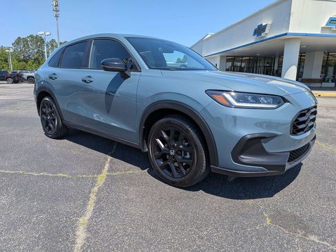 Used 2025 Honda HR-V Sport image 3