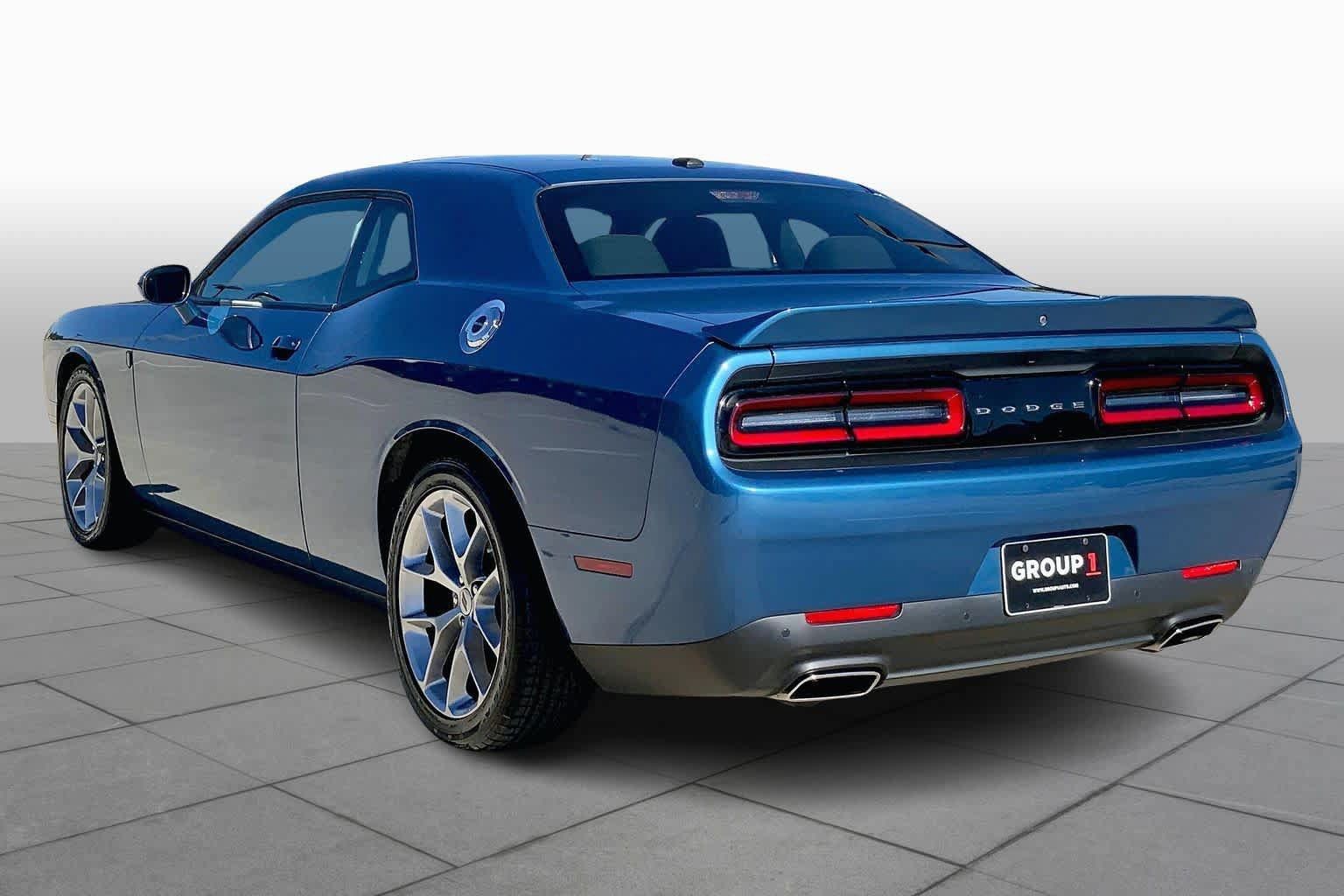 Used 2022 Dodge Challenger GT w/ Driver Convenience Group RWD image 9