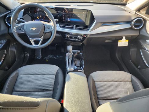 New 2026 Chevrolet Trax LT w/ Driver Confidence Package FWD image 18
