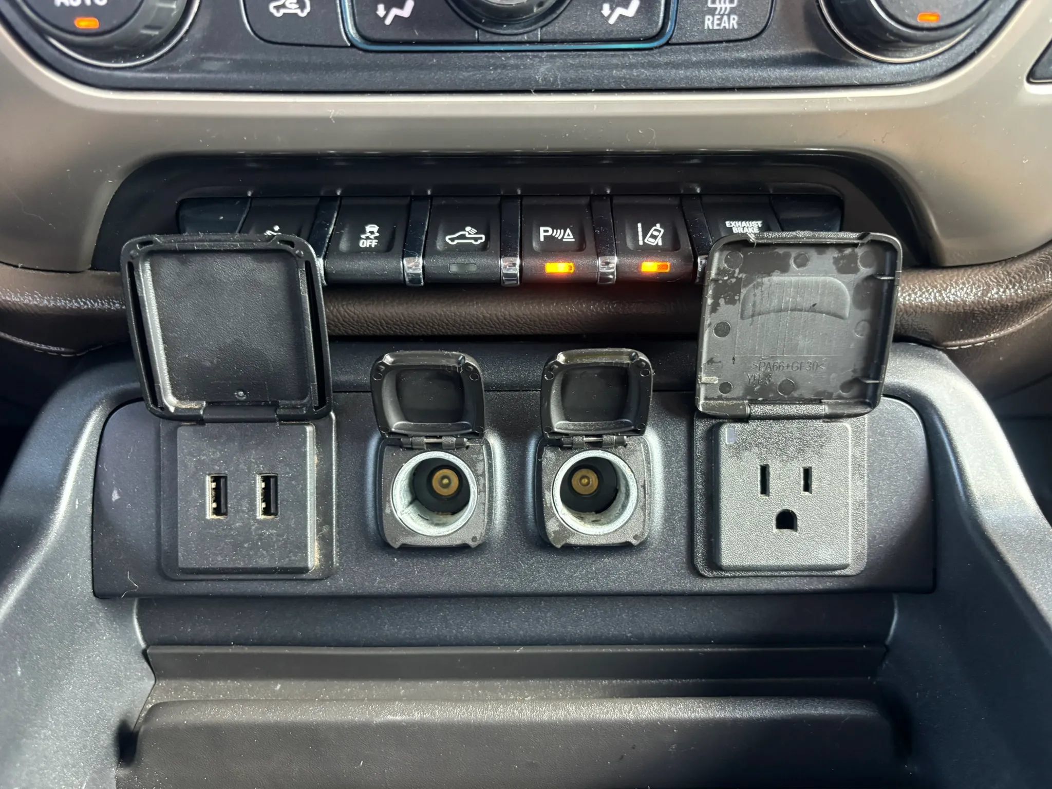 Used 2019 GMC Sierra 3500 Denali w/ Duramax Plus Package AWD/4WD image 50